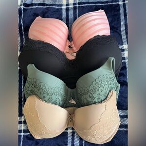 4 Victoria’s Secret Bras 32D